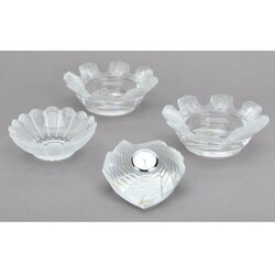 Vier Teile LALIQUE farbloses Kristallglas, bestehend aus 2 runden ...