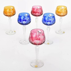 Sechs Römer  farbloses Kristallglas, partiell farbig überfangen, im ...