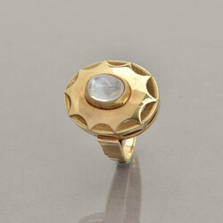 Gelbgoldring mit Mondstein Gelbgold 585, ovaler, hoch aufragender ...