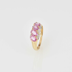 Goldring mit Besatz Gelbgold 585, 4 rosafarbene Saphire (?) oval ...