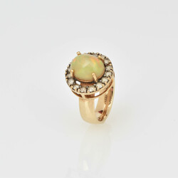 Opal-Gelbgoldring Gelbgold 375, ovaler Opaldoublettcabochon mit 16 ...