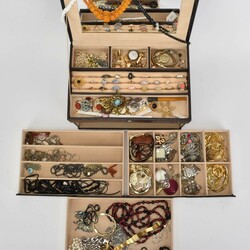 Konvolut Modeschmuck  Silber und Metall, reiche Fundgrube, dabei ...