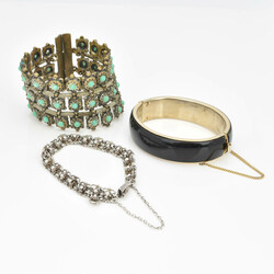 Drei Teile Armschmuck Silber 800, vergoldet und Messing, 1 Armband ...