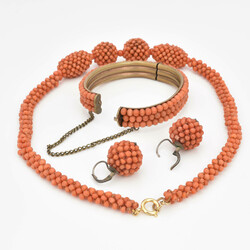 Korallschmuck-Set Metall, insg. 4 Teile, bestehend aus 1 Collier, 1 ...