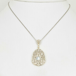 Perl-Diamantanhänger mit Kette  Gelbgold, platiniert, und Weißgold ...