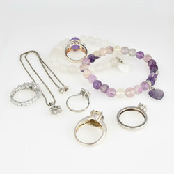 Konvolut Silberschmuck  Silber 925, insg. 9 Teile, dabei 5 Ringe mit ...