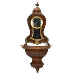 Französische Konsolenuhr geschwungenes Holzgehäuse im reduzierten ...