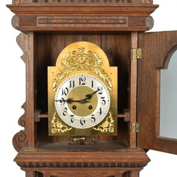 Gründerzeitregulator Fa. Bernhard Paschen, Holzgehäuse, die Front ...