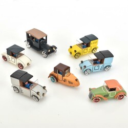 Konvolut Miniaturfahrzeuge u.a. Werkstatt Reiner Flath, Seiffen, Holz ...