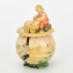 Handdreh-Spieldose Wendt & Kühn, Grünhainichen, kugeliger Korpus ...