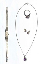 550.70: Jewelry, Lots