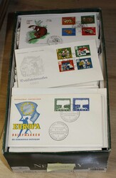 BUND - 1969/96, reichhaltige Sammlung von circa 1200 Schmuck-FDC in ...