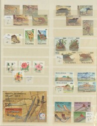 MALAYSIA/BRUNEI - schöne postfr. Sammlung im großen Einsteckbuch ...