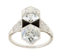 BRILLANTRING - besetzt mit zwei Altschliffdiamanten mit jeweils circa ...