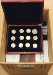 Umfangreicher Nachlass Münzen und Medaillen im Umzugskarton. Dabei ...