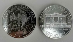 Österreich, Anlegerbestand von 220 Silberunzen Wiener Philharmoniker ...