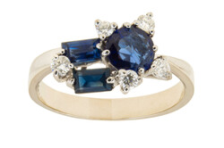 BRILLANT-SAPHIRRING - 14K Weißgold, besetzt mit fünf Brillanten ...