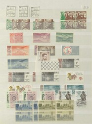 IRLAND - reichhaltige Partie im großen Einsteckbuch, dabei ältere ...