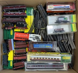 MODELLEISENBAHNEN - kleine Sammlung der Nenngröße N, der Hersteller ...