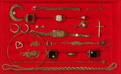 Interessante Partie Goldschmuck, dabei mehrere Ringe, Ketten, ein ...