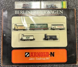 MODELLEISENBAHNEN - Sammlung von 11 Lokomotiven und 33 Wagen, alle ...