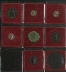 Rom, kleine Sammlung von sieben Münzen mit Ausgaben verschiedener ...