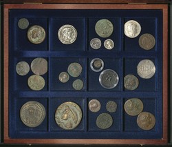 100.80.30: Multiple Lots - Coins - World Coins