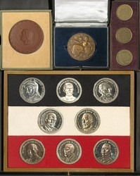 100.100: Multiple Lots - Medals