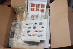 5255: Portugal - Stamps bulk lot