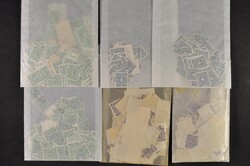 Ziffern, umfangreicher Posten in Kiste, viel Material zum Finden