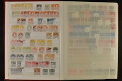 1850-1918, thick album with about 2500 values including Levant, ...