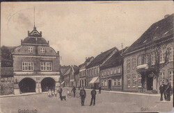 O-2730 Gadebusch Markt 1911, mehrere BügeAutomatically generated ...
