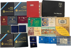 Italien, Vatikan und San Marino: Kursmünzensätze und 500 Lire ...