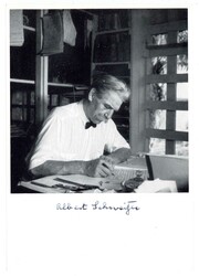 Schweitzer, Albert, Korrespondenz mit zwei Portrait-Fotokarten Albert ...