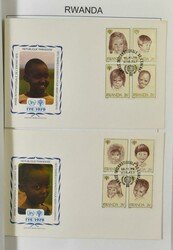 1962/2009 Collection in 6 folders, including many sets and souvenir ...