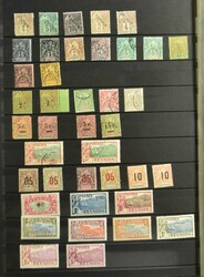 Collection in 2 ring binders from Émissions Géneral, Polynesia, ...