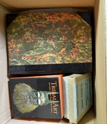 Divers lieux et vues, principalement des cartes grand format, dans ...