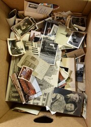 Family and travel photos (hundreds of items)  Original Dutch ...