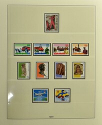 1975/2005 Almost complete collection in 2 Lindner albums, vf  ...