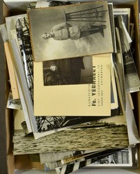 Various, including many press photos of ships (around 1950), arrival ...
