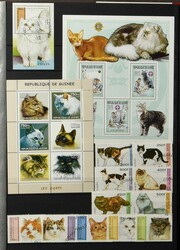 Cats, 2 albums from Afghanistan to Switzerland with 794 stamps, 106 ...