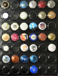 CHAMPAGNE CAPSULES: Classified in 5 original folders from A to Z, ...