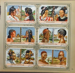 Dans 8 albums/classeurs + feuilles volantes, principalement anciens ...