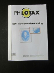 Karton mit alten Katalogen, dabei Michel Deutschland Spezial, USA ...