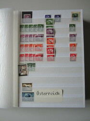 1945/2012, postfr./ungebr. und gest. Lager in 4 Bd., dazu ein Bd. mit ...