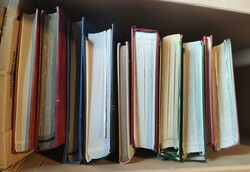 ca 1970/2010 Walt Disney. Thematic collection in ten albums in a box. ...