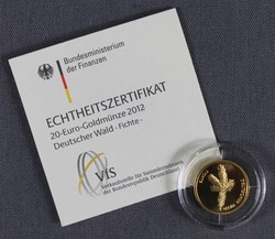 100.80.10: Pièces de machines à sous - pièces de monnaie - or de partout dans le monde
