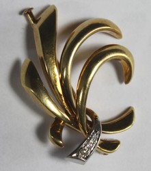 550.40: Schmuck, Broschen / Nadeln