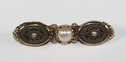 550.40: Schmuck, Broschen / Nadeln