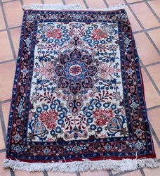 750: Carpets, Textiles